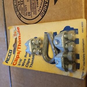 Auto clip/thimble vintage